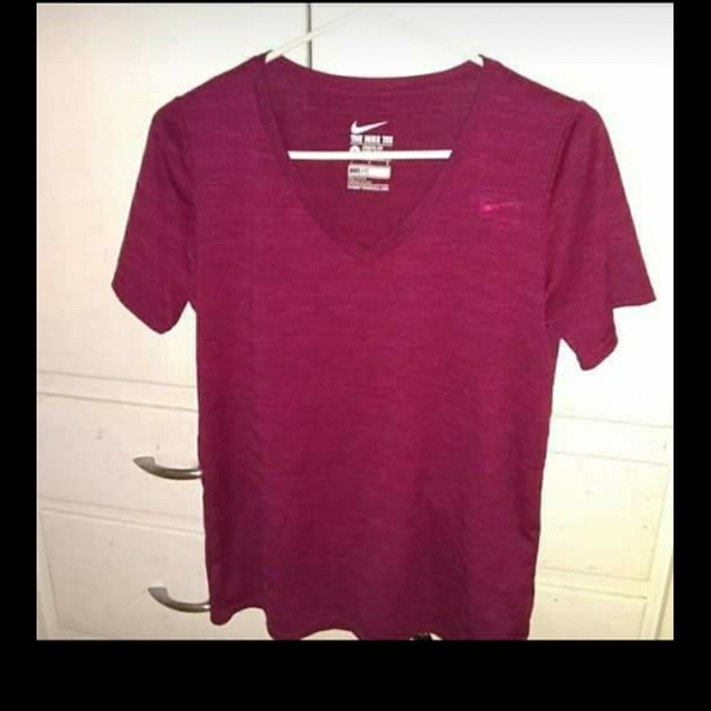Nike short sleeve shirt